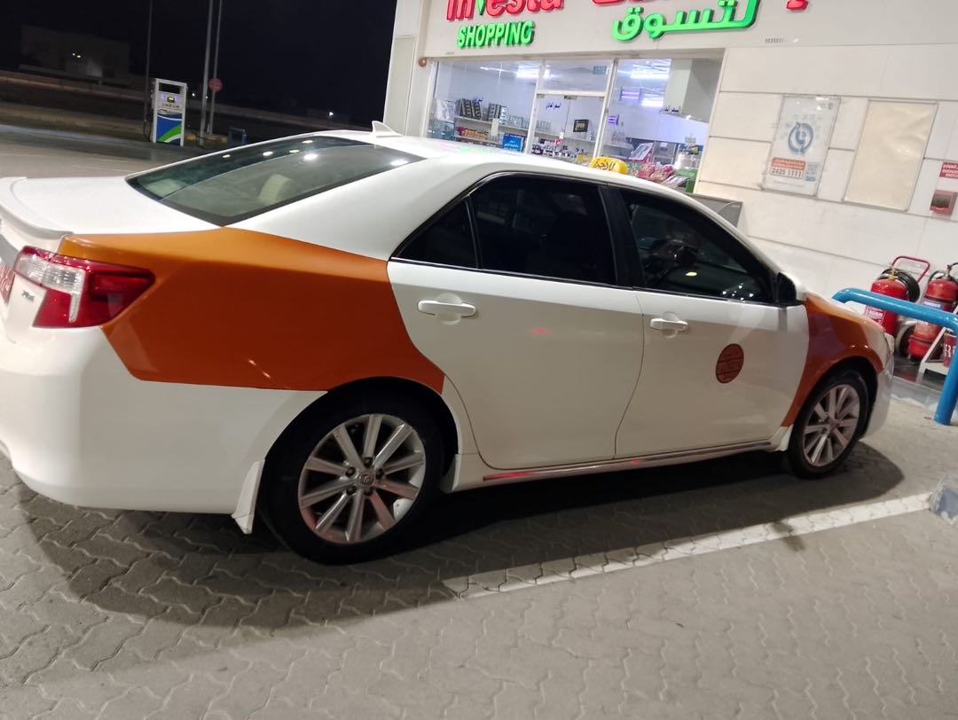 Car Image 2014 TOYOTA CAMRY XLE