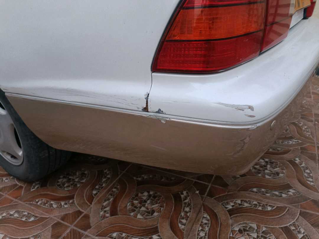 Car Image 1998 LEXUS LS 400