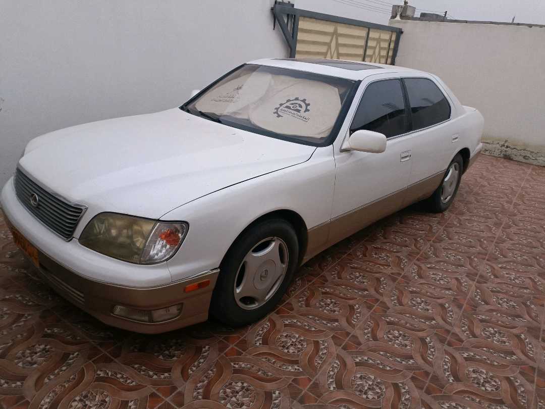 Car Image 1998 LEXUS LS 400