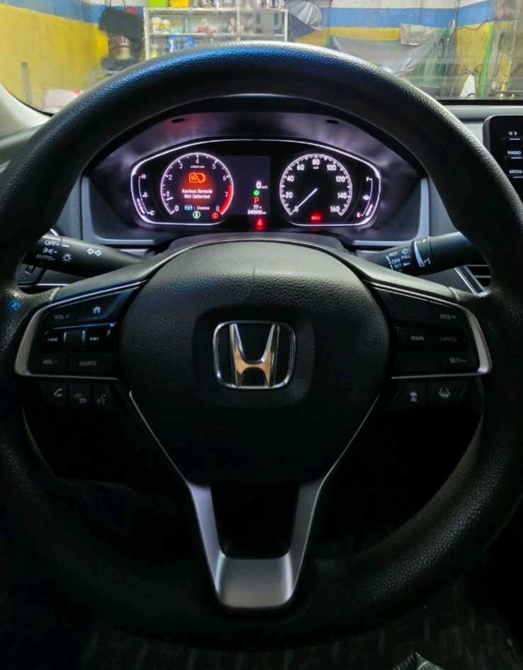 Car Image 2021 HONDA ACCORD EX