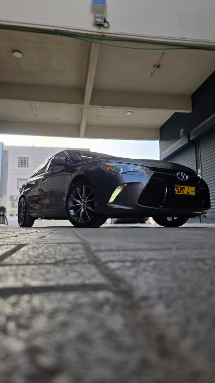 Car Image 2015 TOYOTA CAMRY XSE