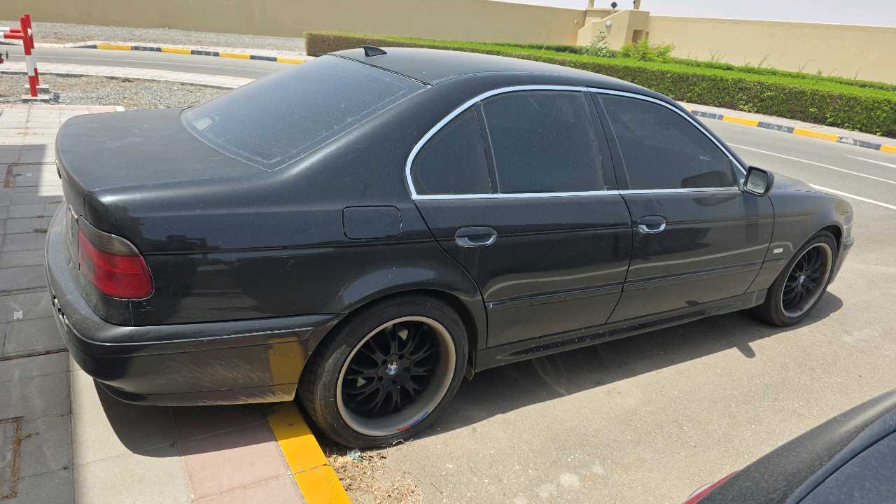 Car Image 2003 BMW 5 SERIES 520