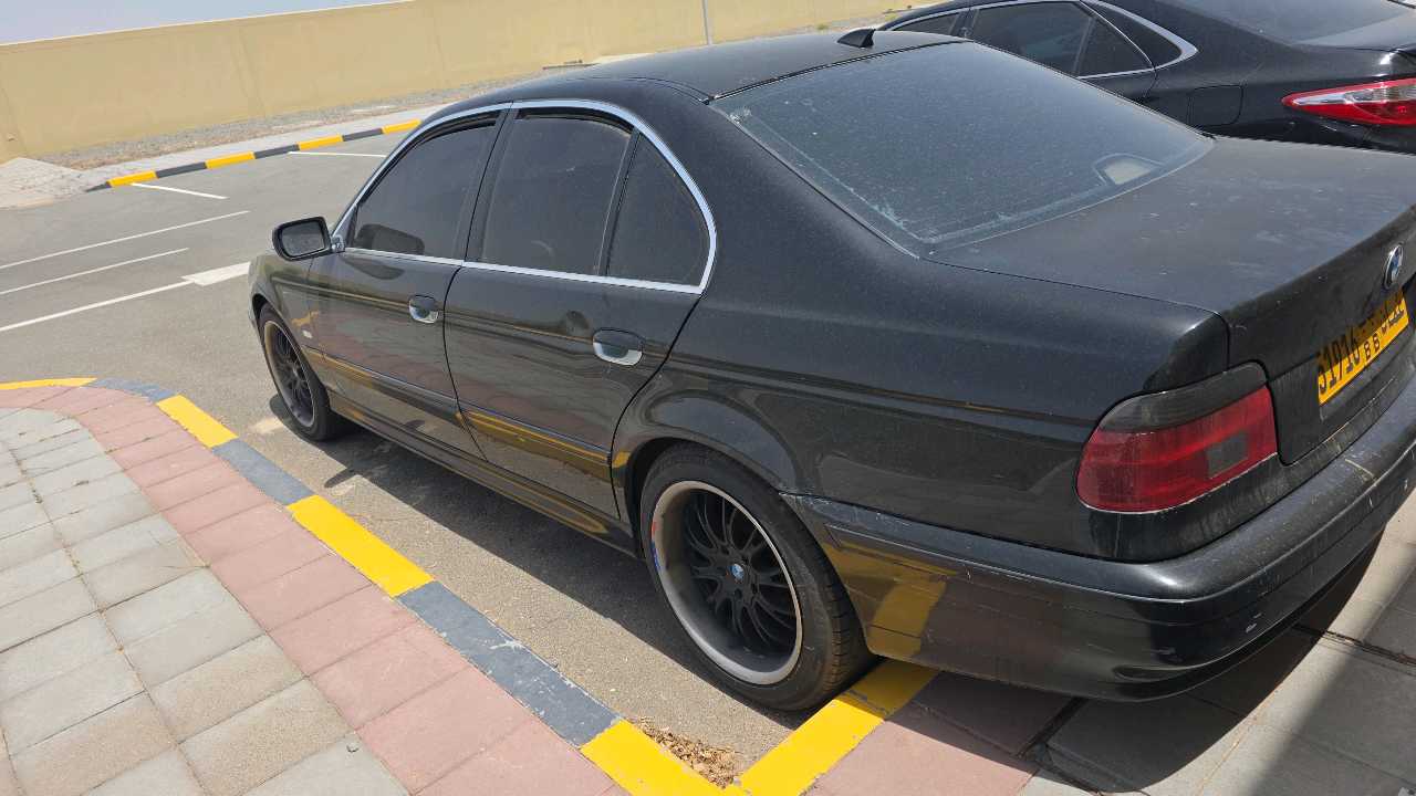 Car Image 2003 BMW 5 SERIES 520