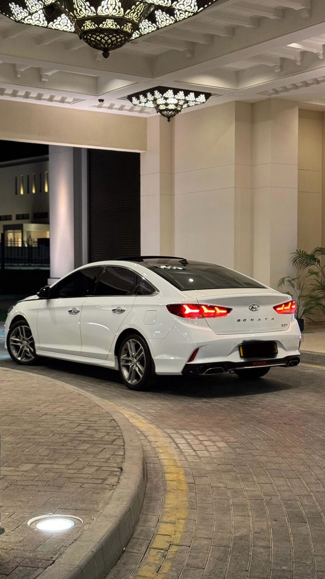 Car Image 2018 HYUNDAI SONATA SPORT