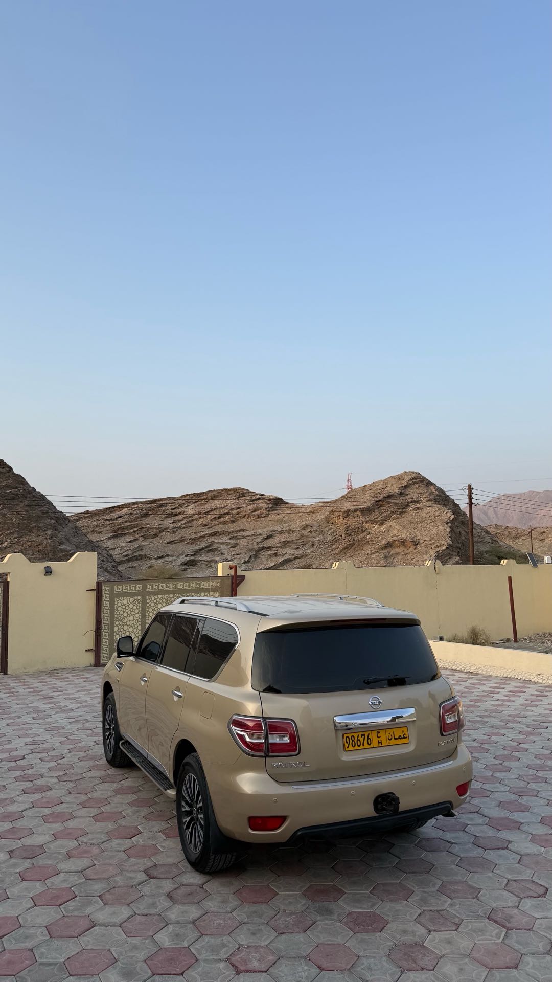 Car Image 2016 NISSAN PATROL Platinum