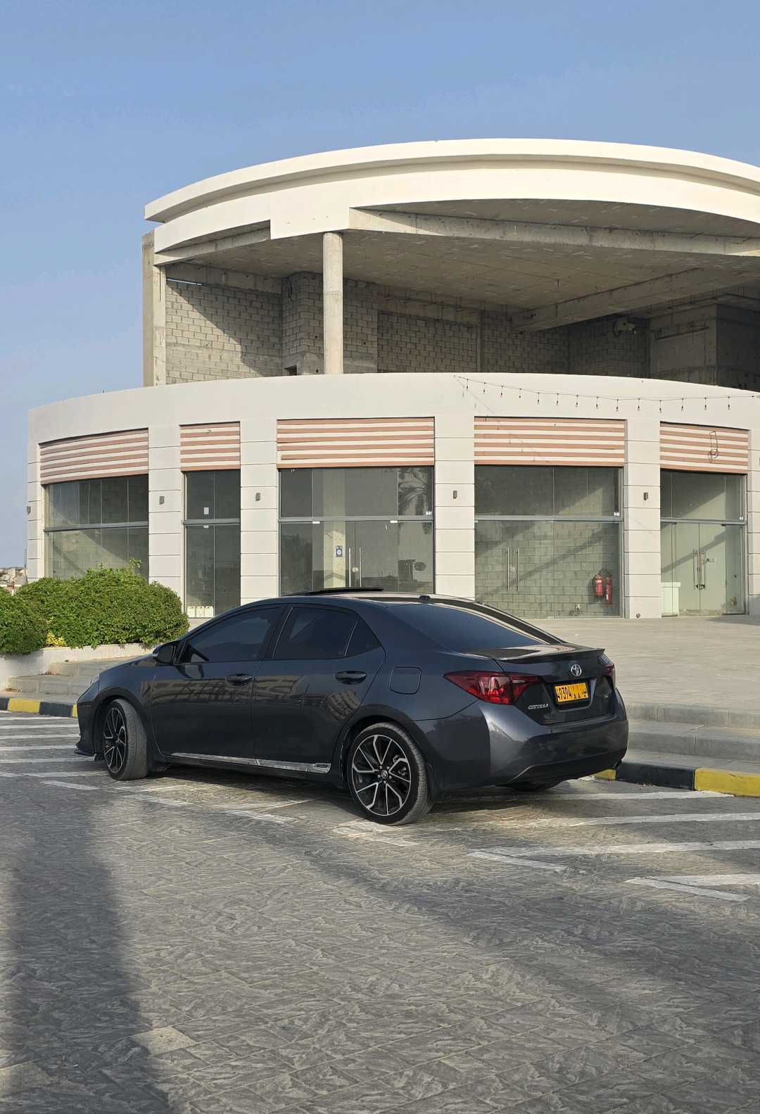 Car Image 2018 TOYOTA COROLLA SE