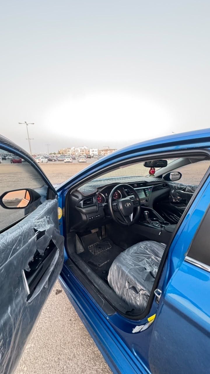 Car Image 2018 TOYOTA CAMRY XSE