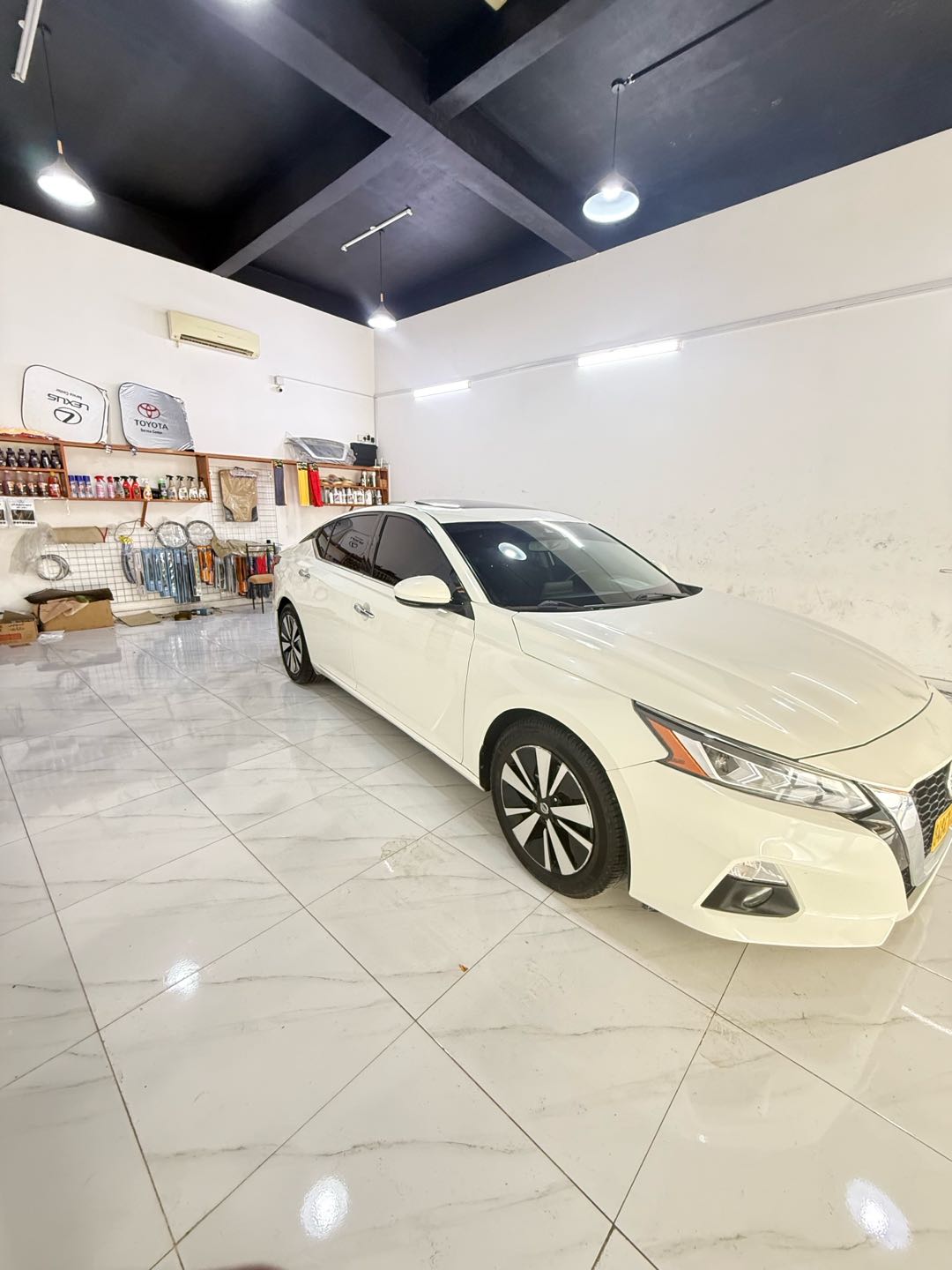 Car Image 2019 NISSAN ALTIMA SL