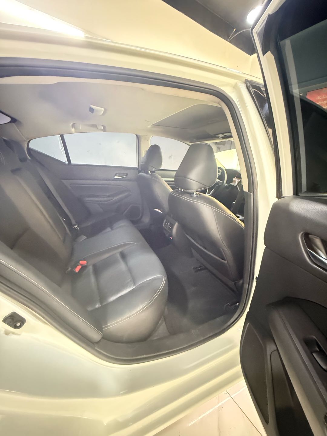 Car Image 2019 NISSAN ALTIMA SL