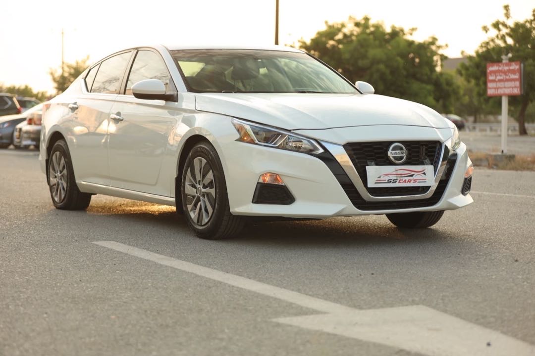 Car Image 2019 NISSAN ALTIMA S