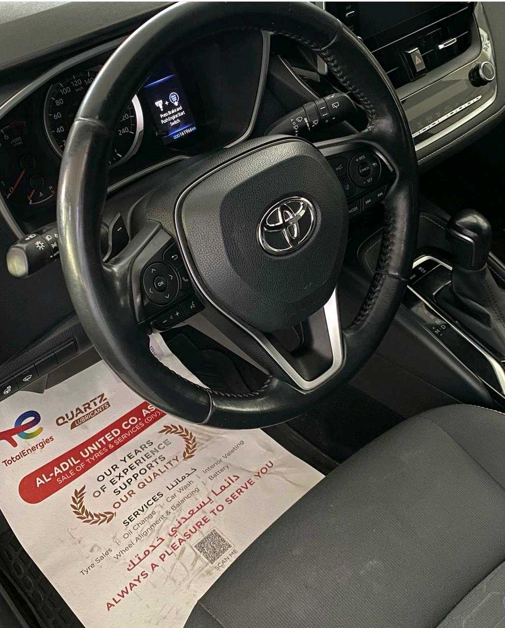 Car Image 2019 TOYOTA COROLLA SE