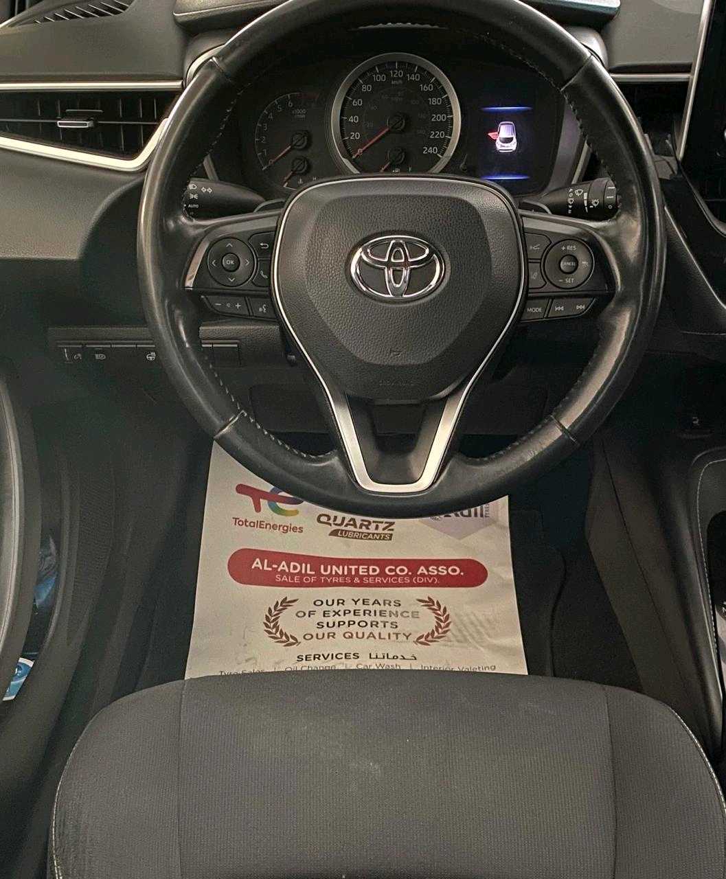 Car Image 2019 TOYOTA COROLLA SE