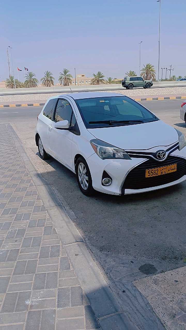 Car Image 2015 TOYOTA YARIS 1.5