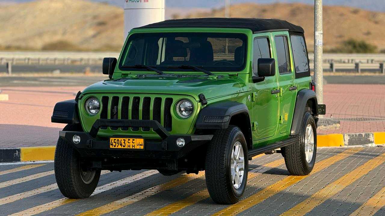 Car Image 2019 JEEP WRANGLER Sport