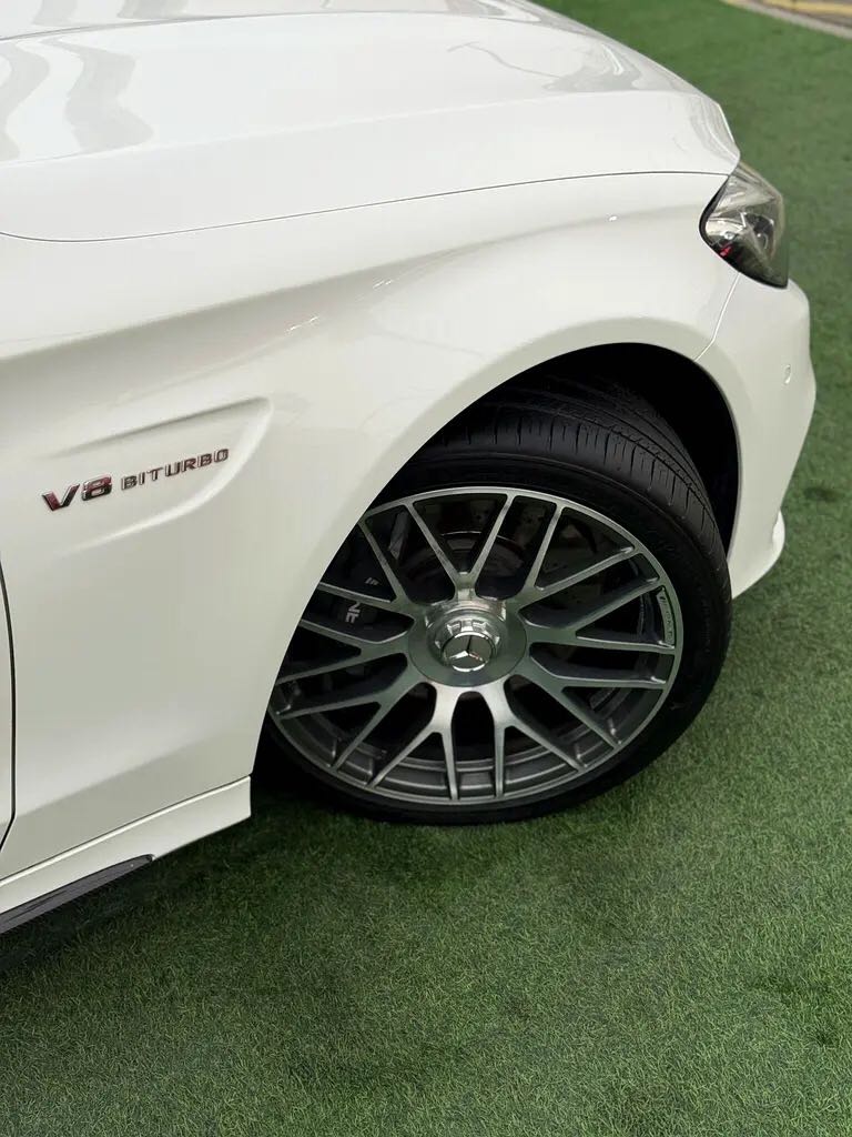 Car Image 2017 MERCEDES C Class 63
