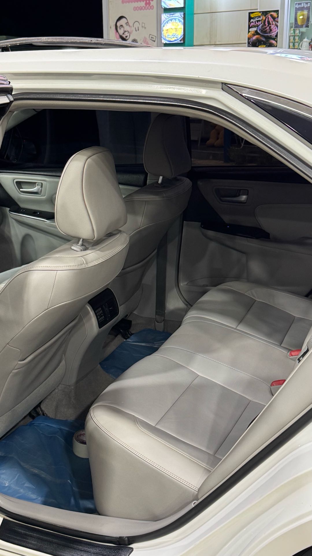Car Image 2017 TOYOTA CAMRY XLE