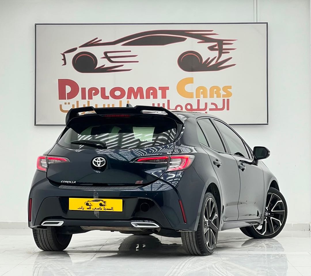 Car Image 2019 TOYOTA COROLLA SE