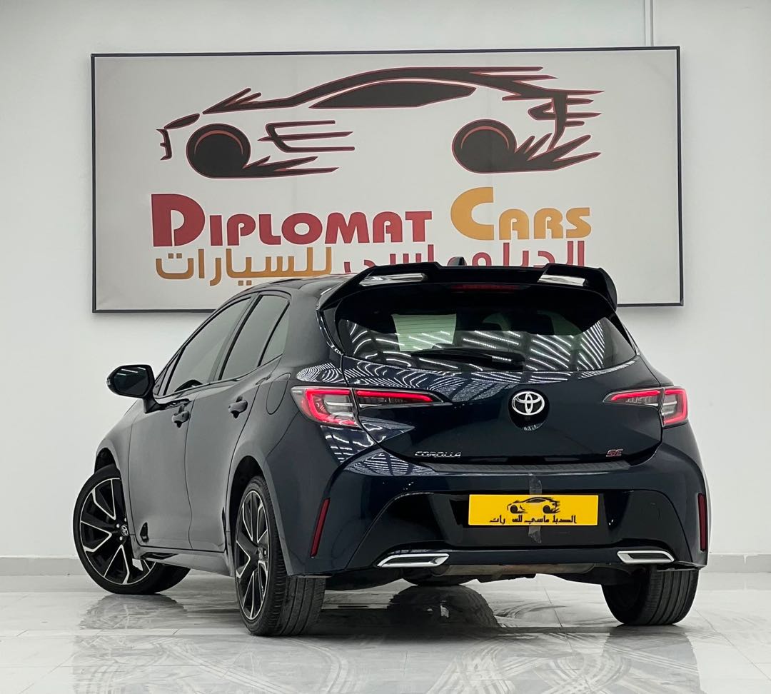 Car Image 2019 TOYOTA COROLLA SE