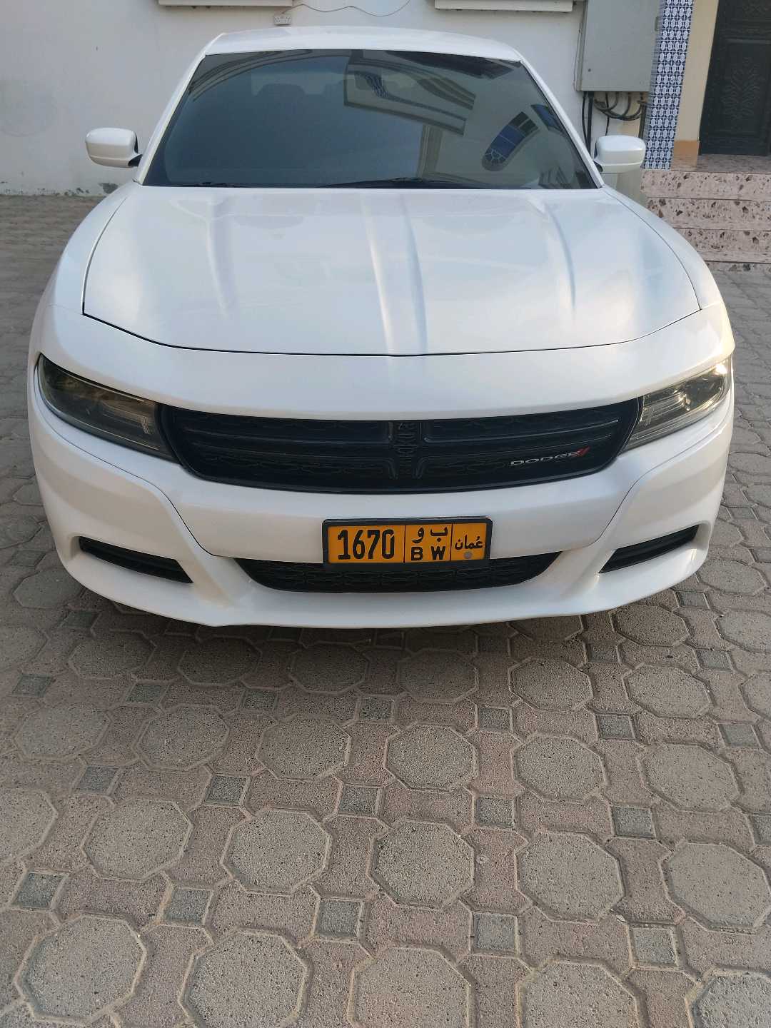 Car Image 2019 DODGE CHARGER SXT