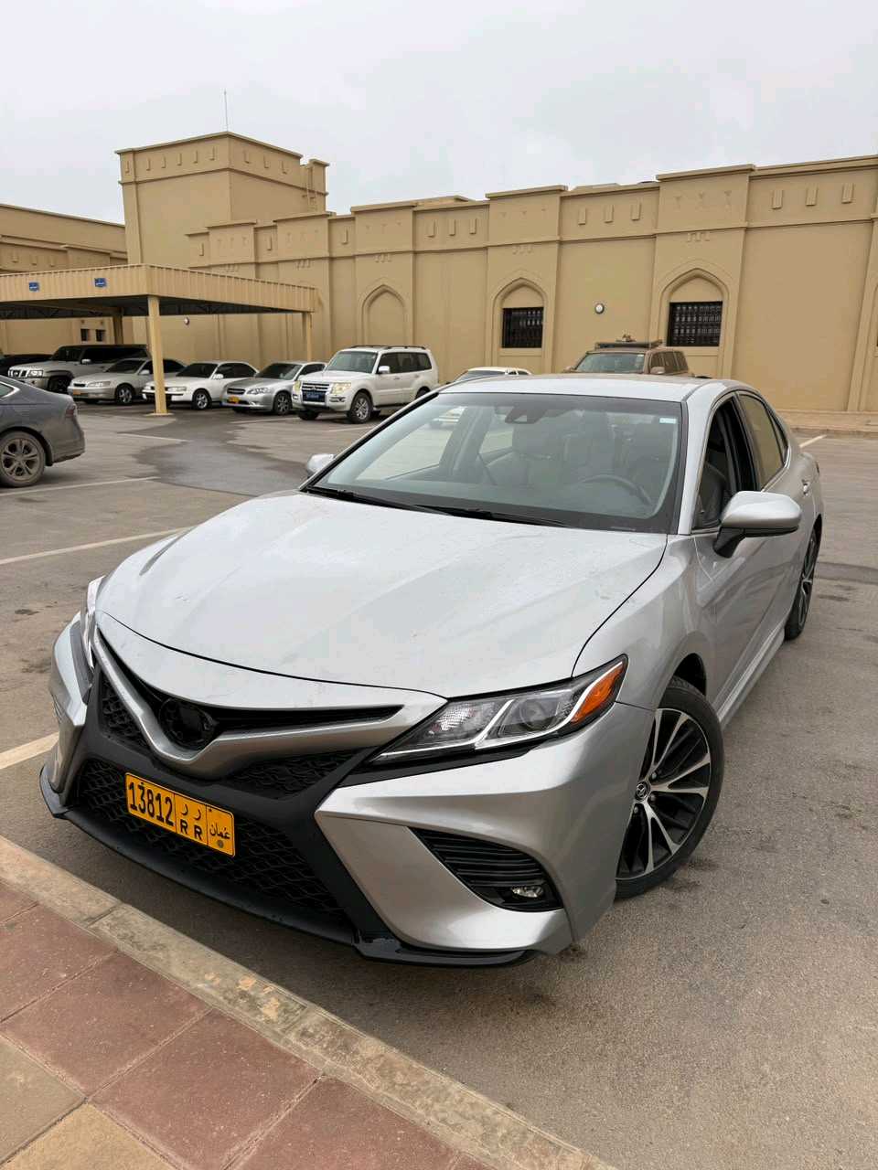 Car Image 2018 TOYOTA CAMRY SE