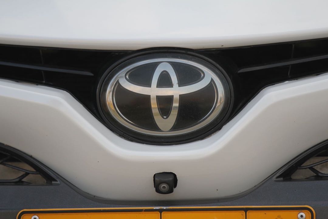 Car Image 2018 TOYOTA CAMRY XSE