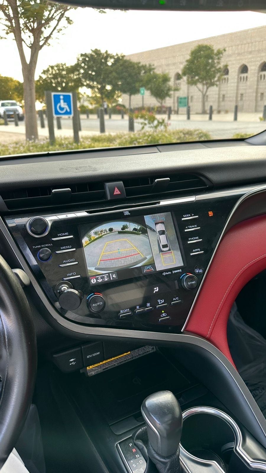 Car Image 2018 TOYOTA CAMRY XSE