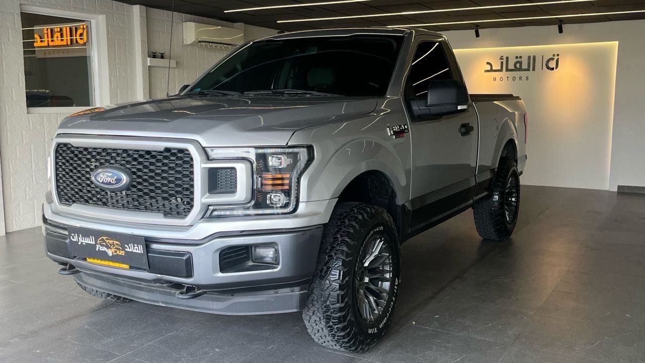 Car Image 2018 FORD F-150 XLT