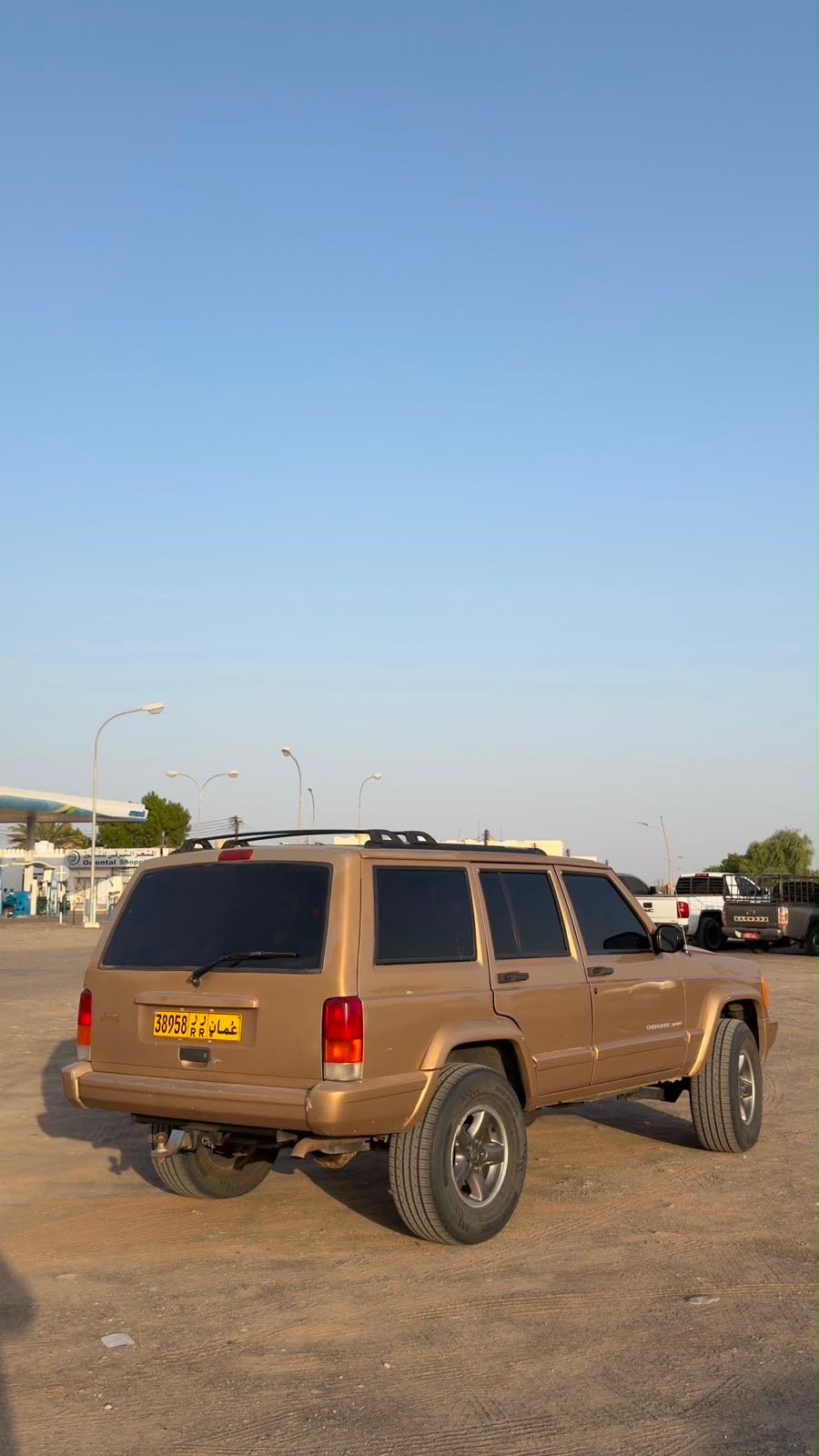 Car Image 1999 JEEP CHEROKEE 