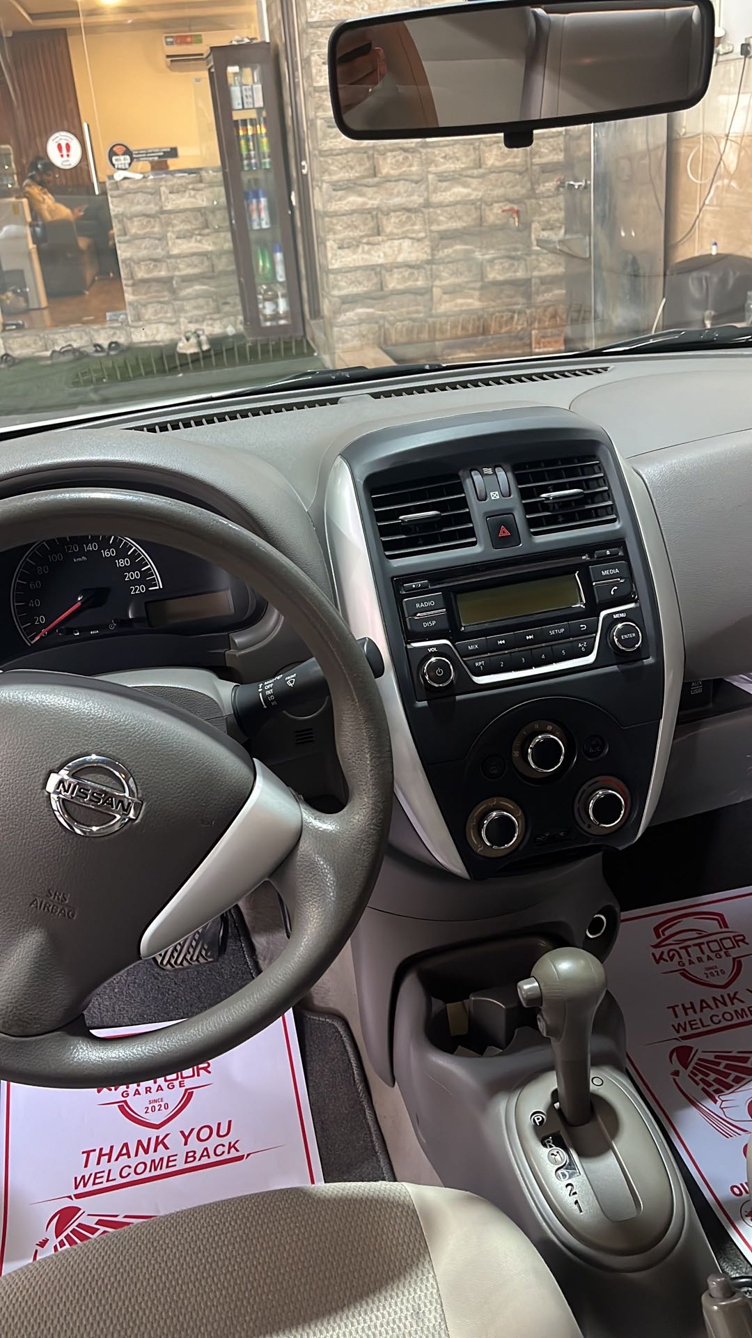 Car Image 2015 NISSAN SUNNY 