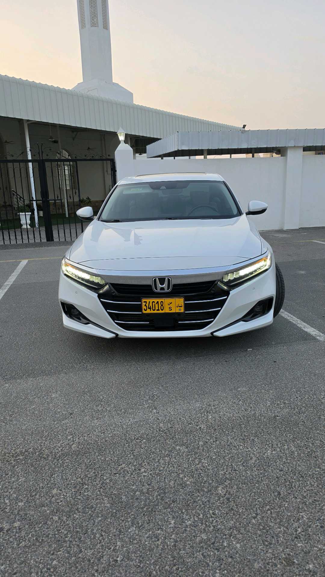 Car Image 2022 HONDA ACCORD TOURING