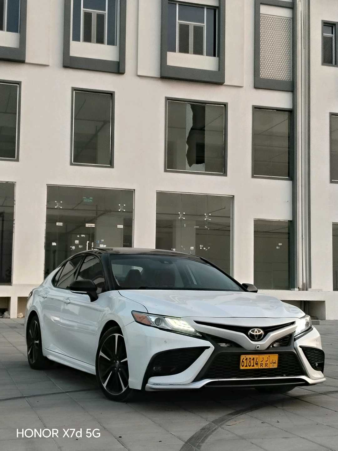 Car Image 2019 TOYOTA CAMRY XSE
