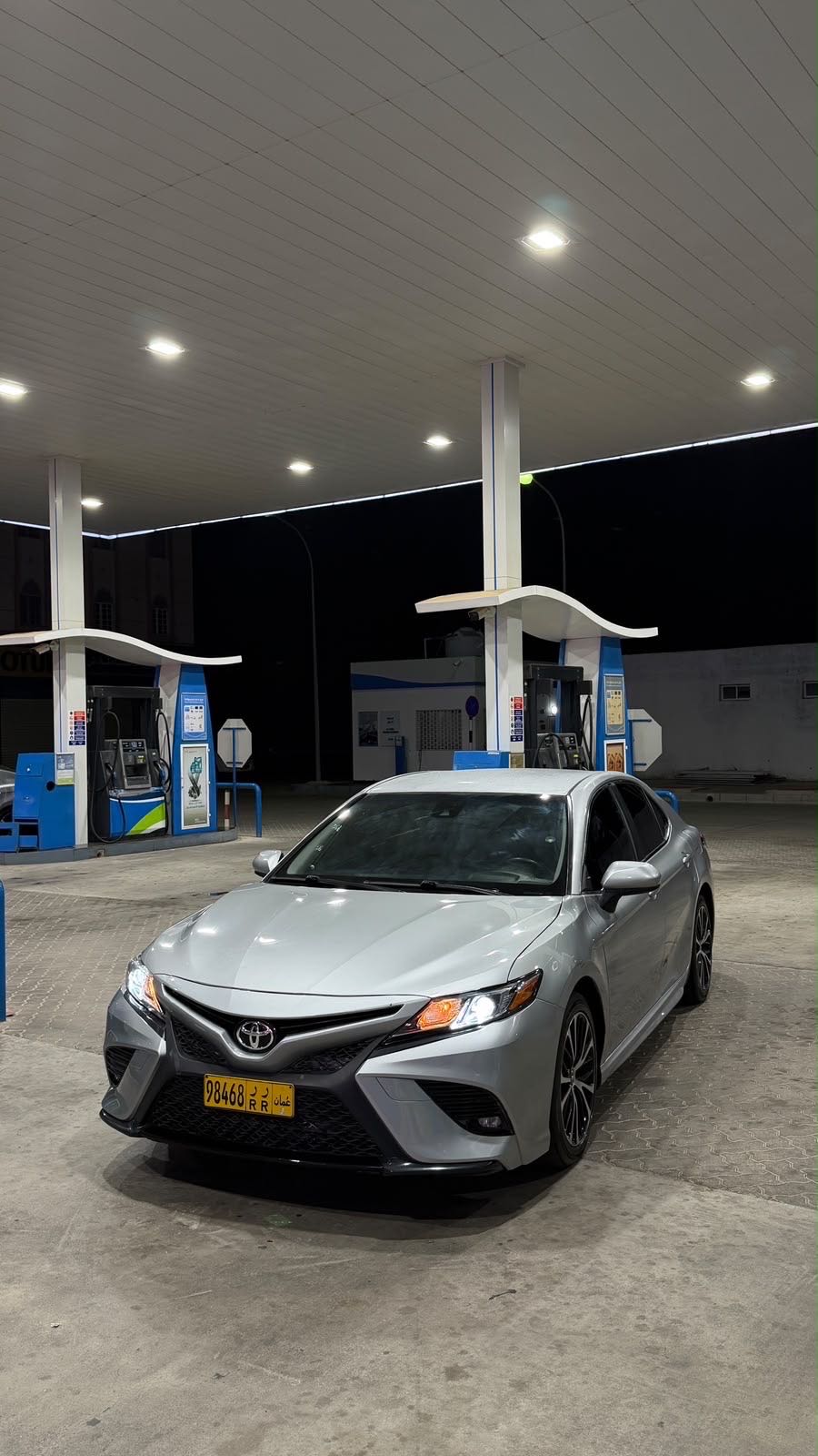 Car Image 2018 TOYOTA CAMRY SE