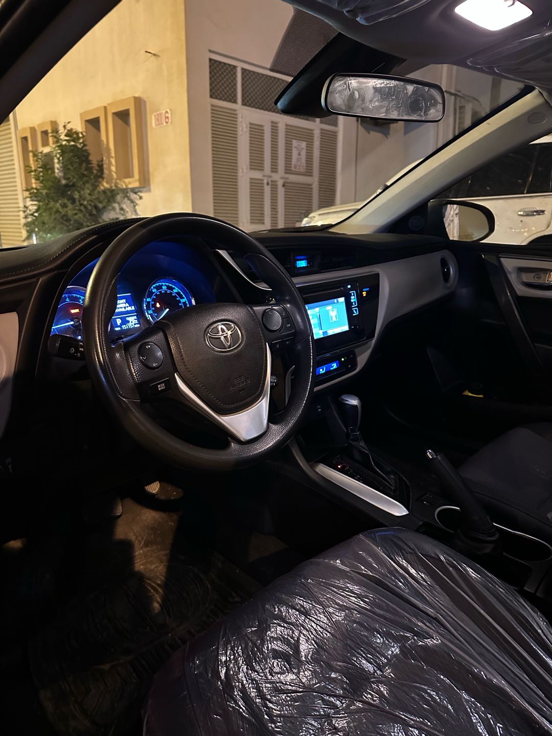 Car Image 2019 TOYOTA COROLLA SE