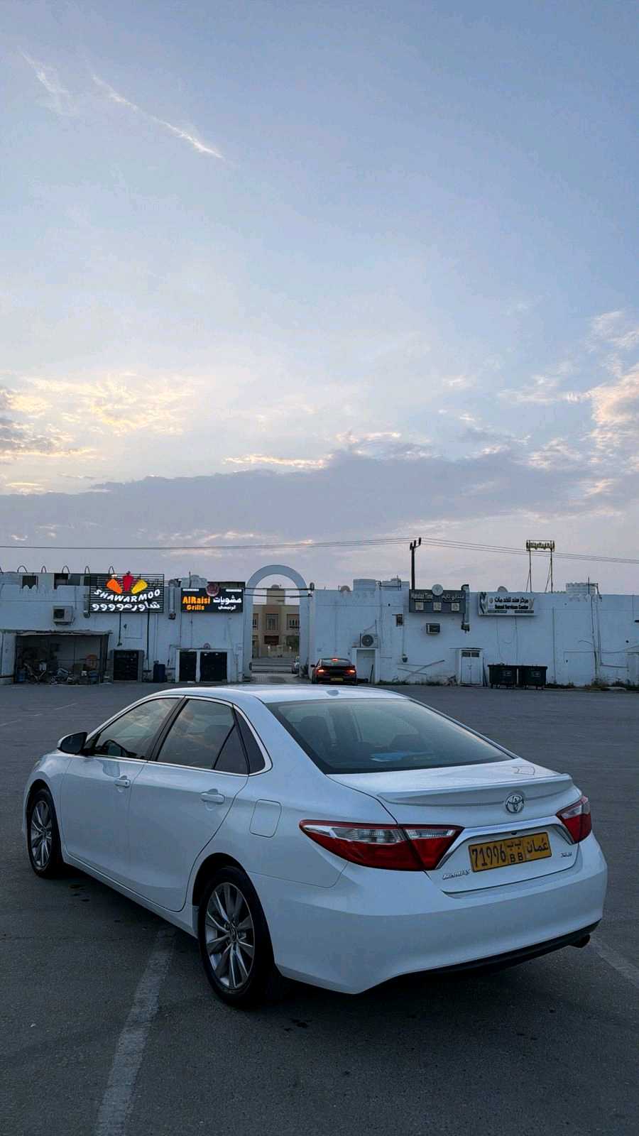 Car Image 2017 TOYOTA CAMRY XLE