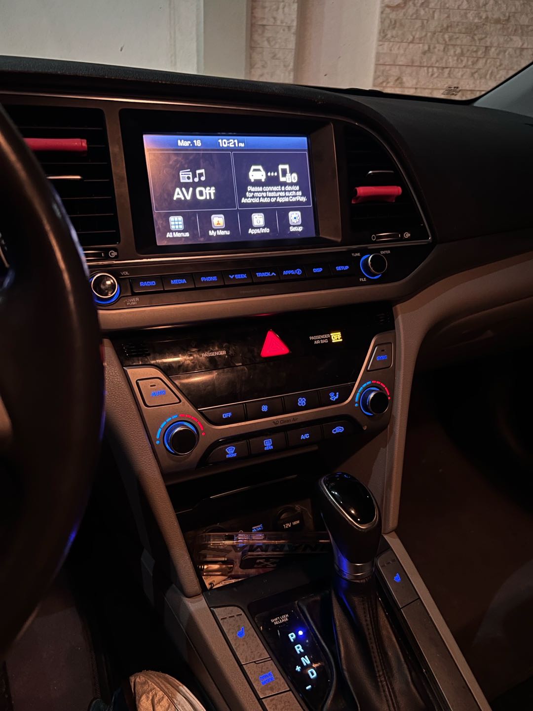 Car Image 2018 HYUNDAI ELANTRA SE