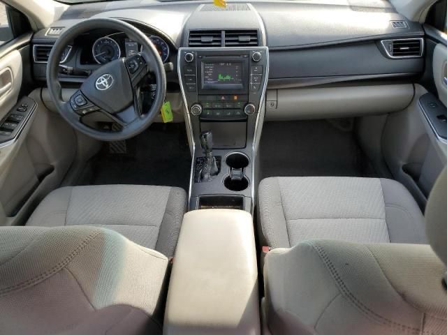 Car Image 2017 TOYOTA CAMRY LE