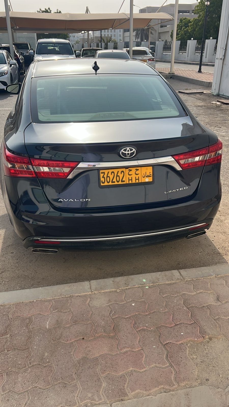 Car Image 2018 TOYOTA AVALON LIMITED