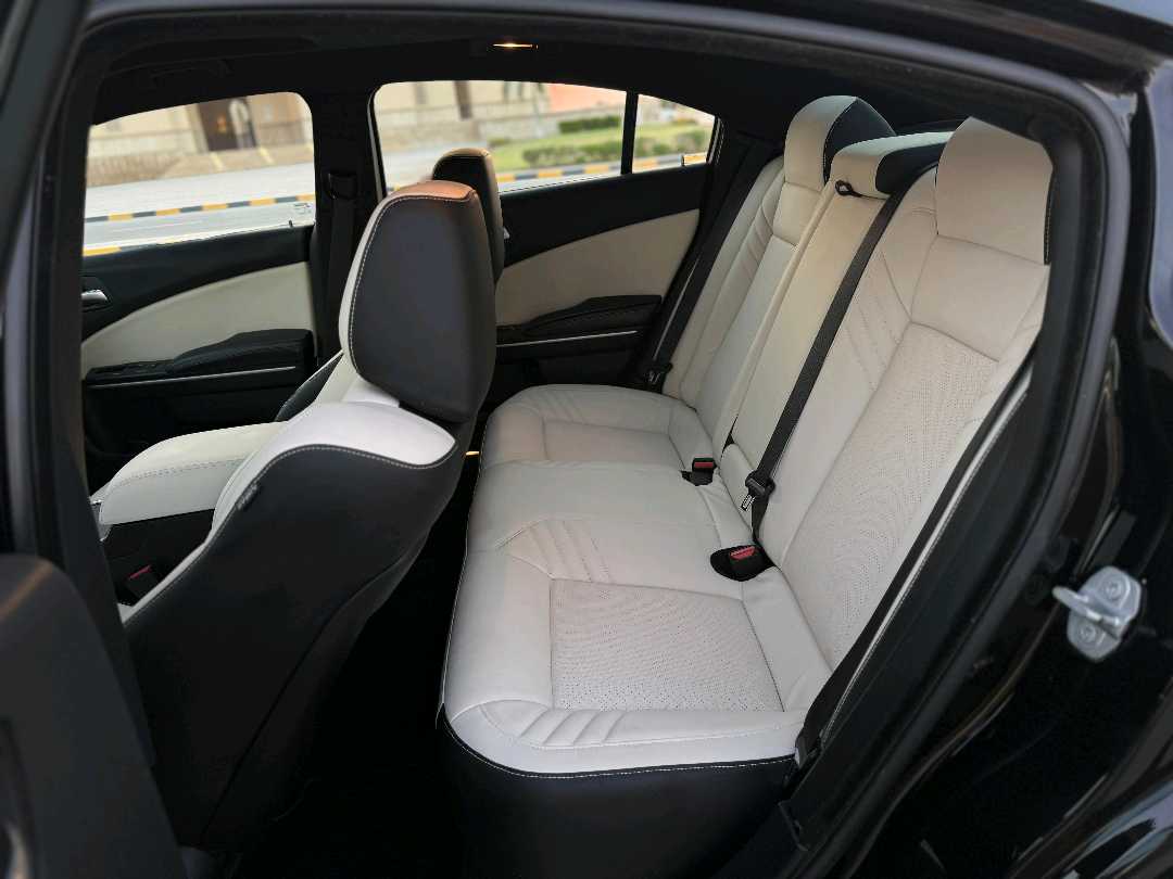 Car Image 2020 DODGE CHARGER R/T