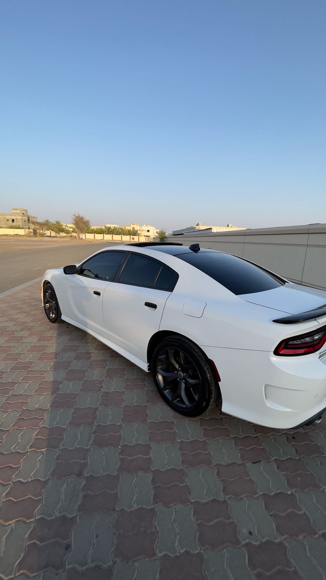 Car Image 2019 DODGE CHARGER GT
