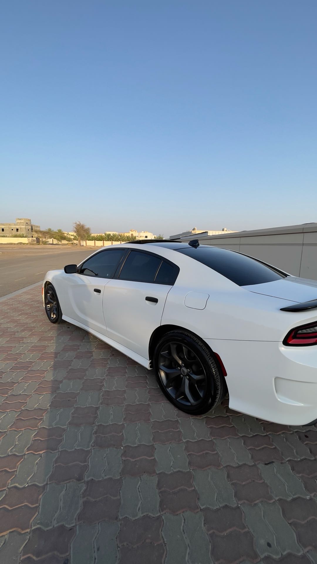 Car Image 2019 DODGE CHARGER GT