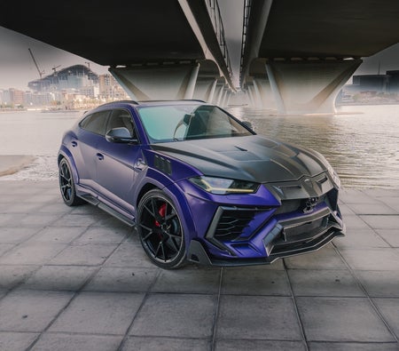 LAMBORGHINI URUS 2020