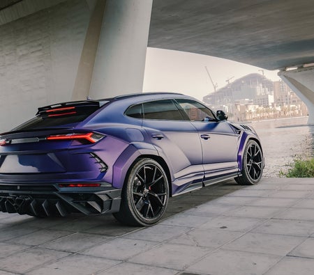 LAMBORGHINI URUS 2020