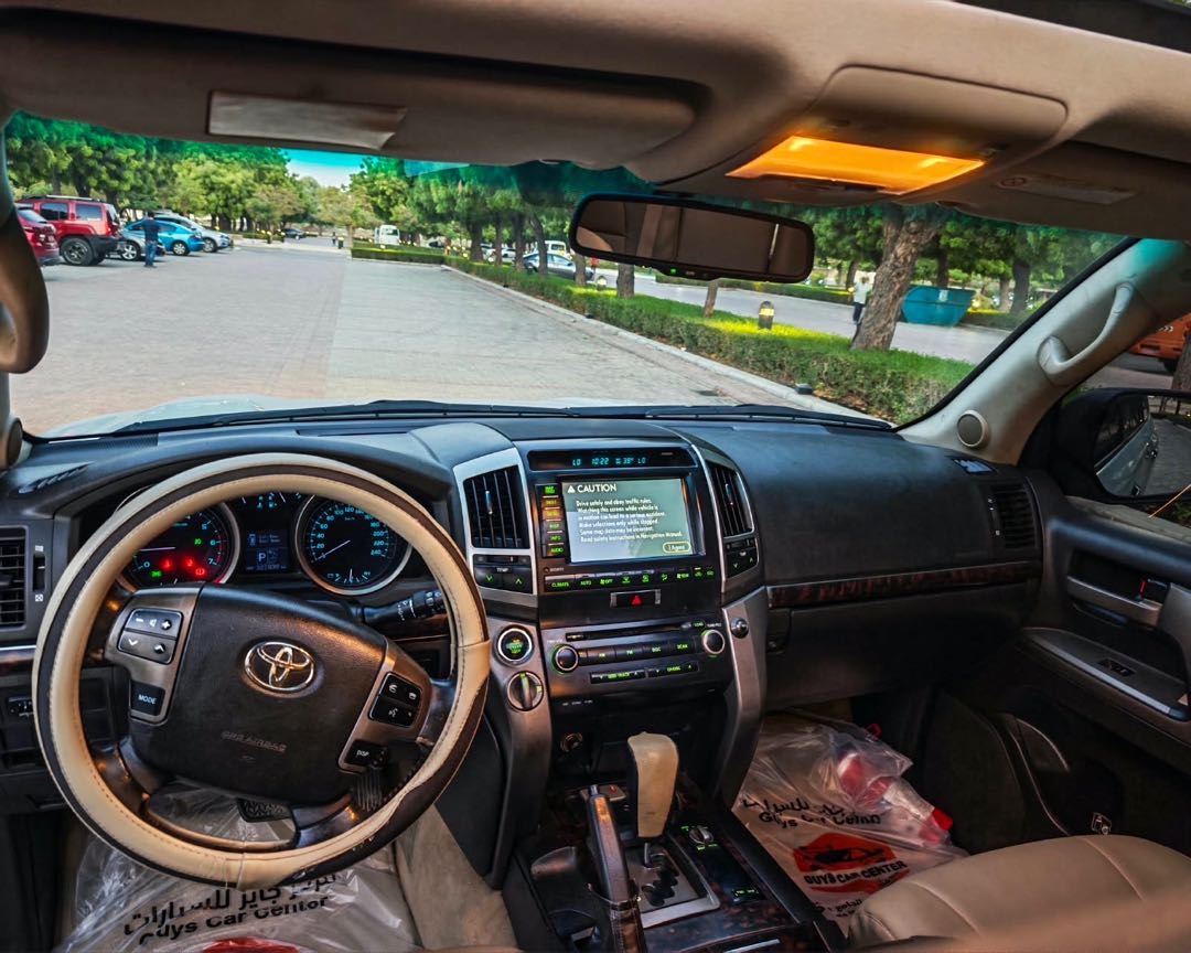 Car Image 2009 TOYOTA LAND CRUISER VX.R