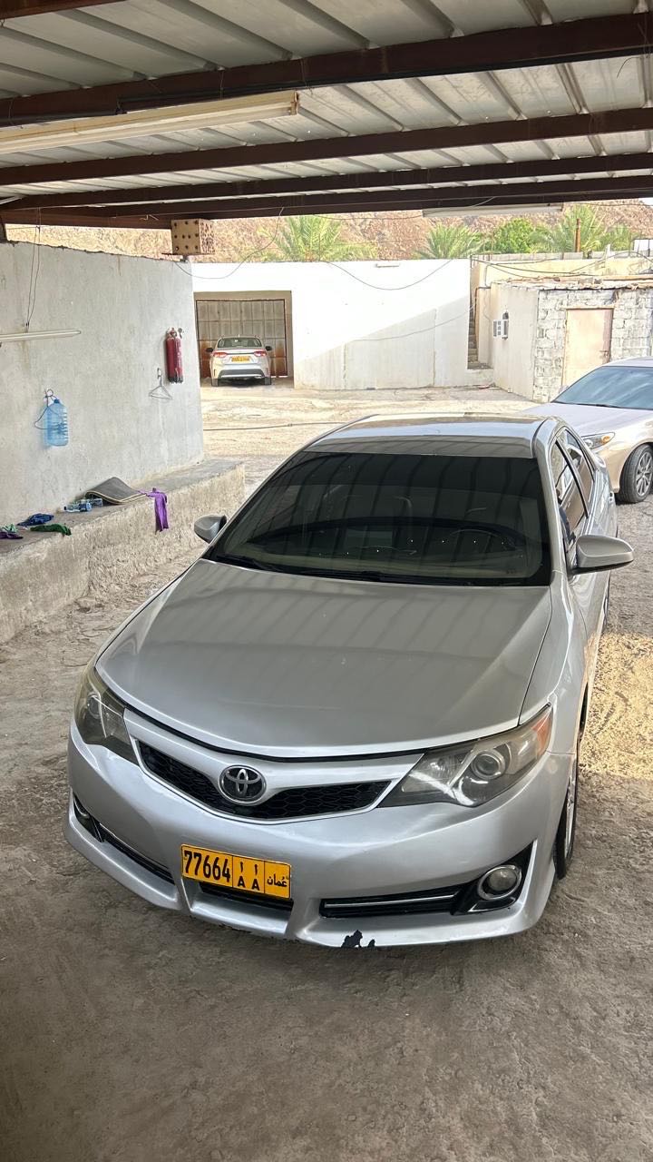 Car Image 2012 TOYOTA CAMRY SE
