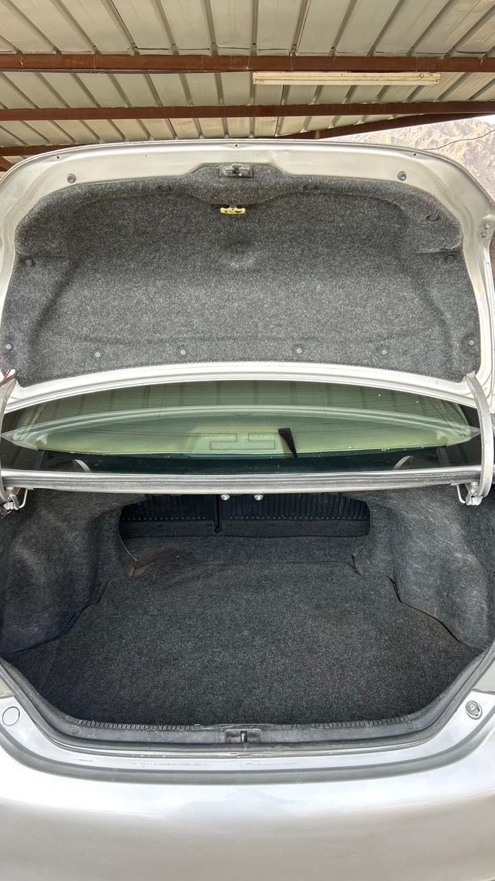 Car Image 2012 TOYOTA CAMRY SE