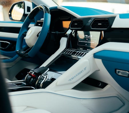 LAMBORGHINI URUS 2024