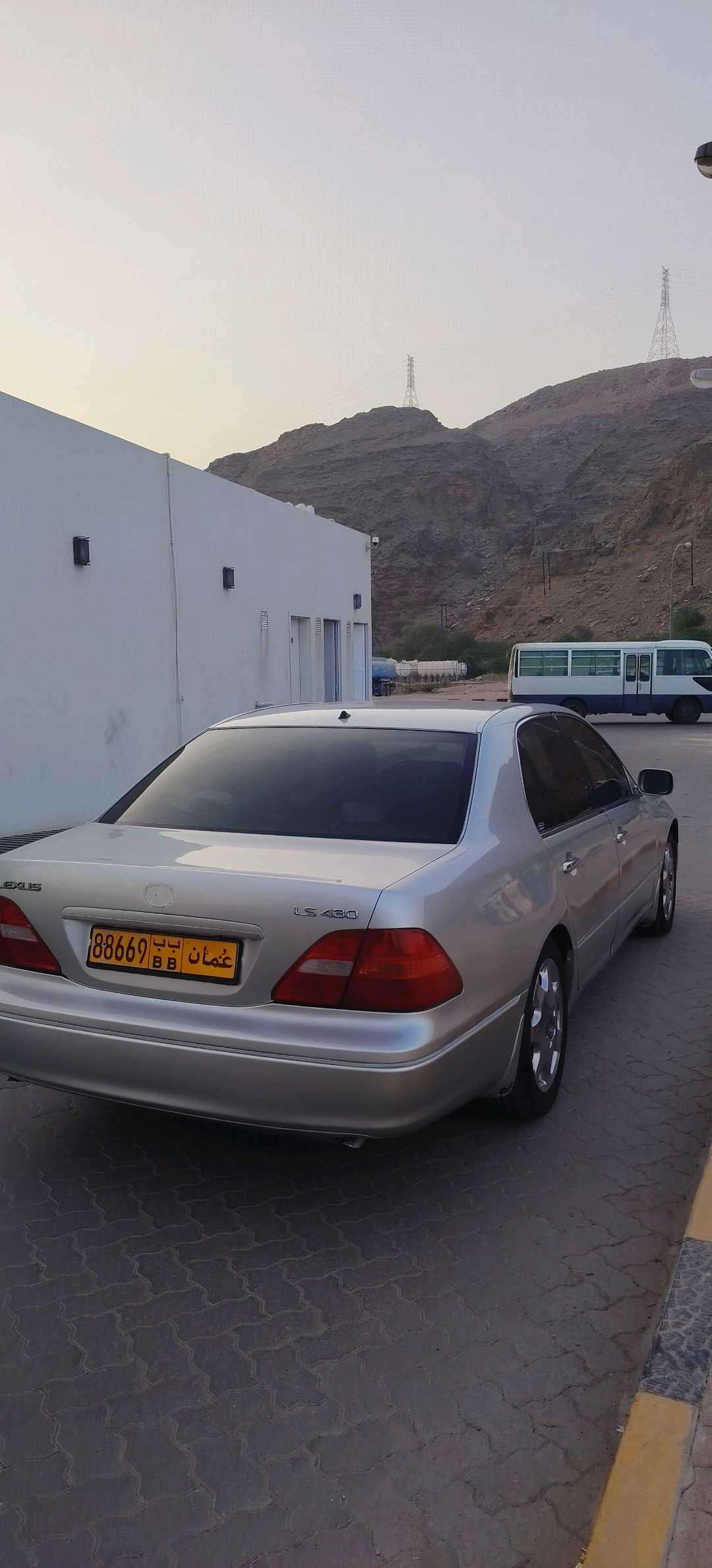 Car Image 2001 LEXUS LS 430