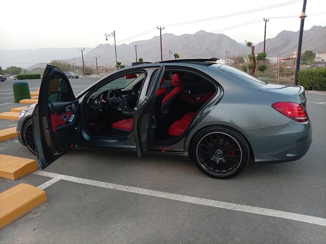 Car Image 2017 MERCEDES C Class 300
