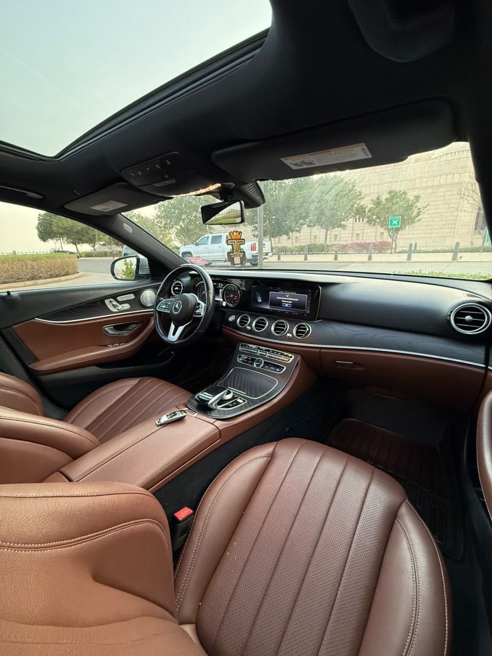 Car Image 2019 MERCEDES E Class 300