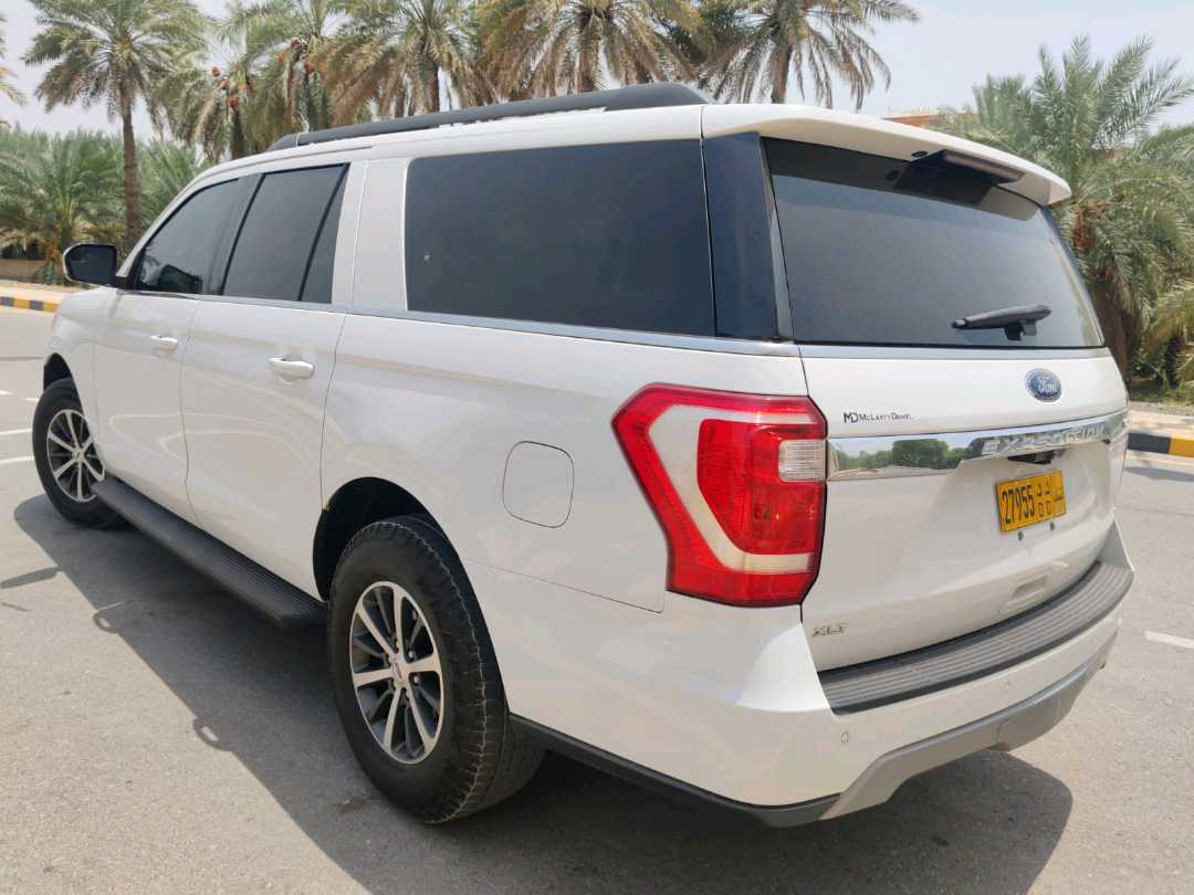 Car Image 2019 FORD EXPEDITION 